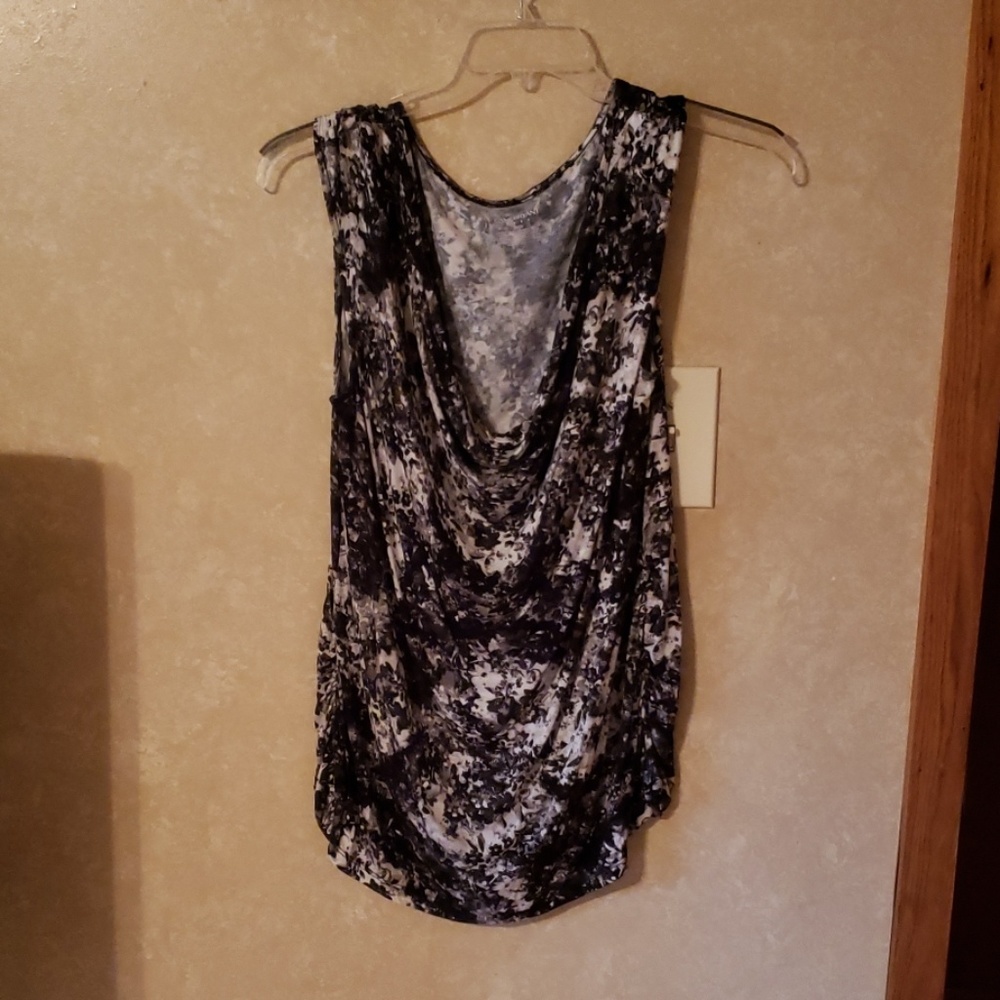 Beautiful black and white floral drape tank